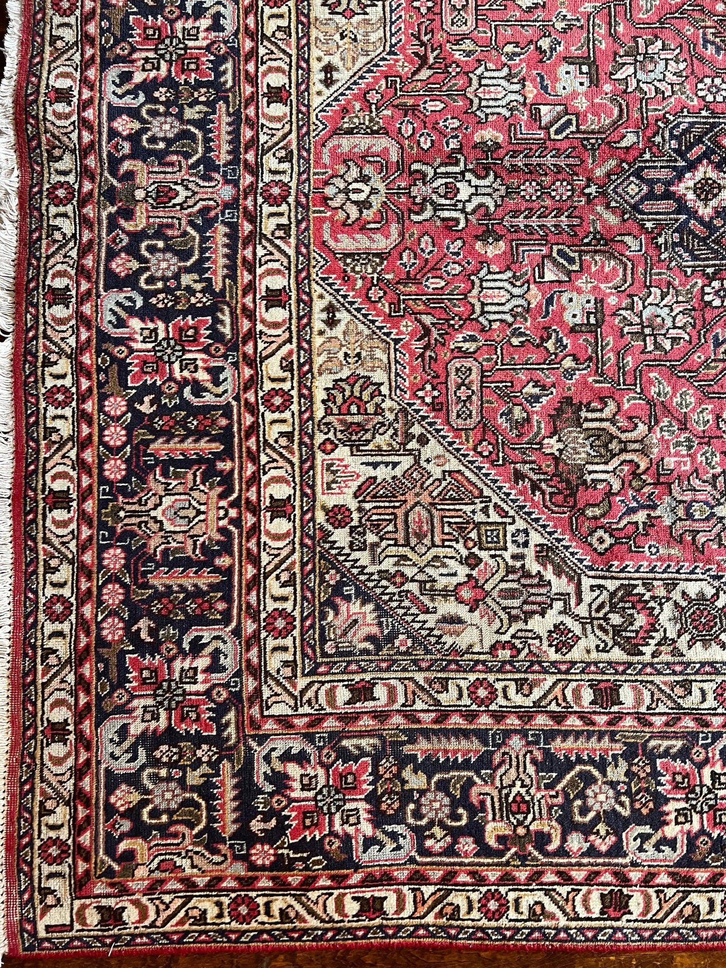 Persischer Täbris Azarshahr Teppich | 295 cm x 193 cm