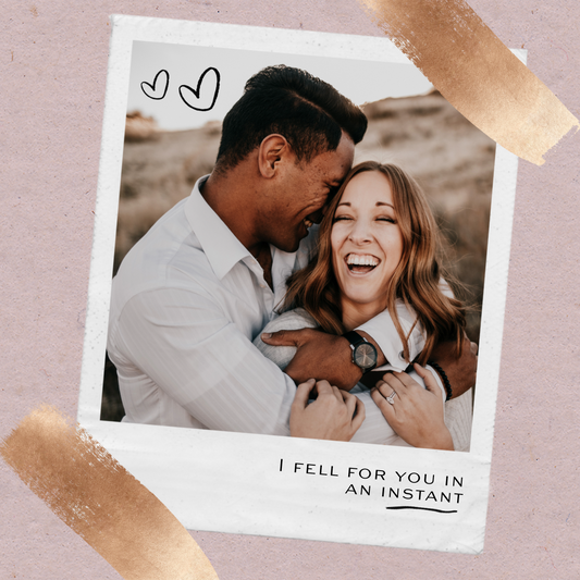 Polaroid Leinwandfoto Liebesherz – Individueller Leinwanddruck zum Valentinstag