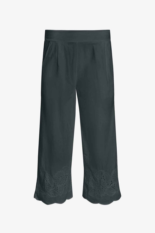 Women's Woven Capri Trousers
