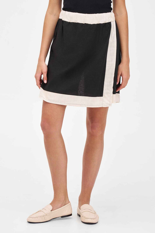 Women's Woven Shorts