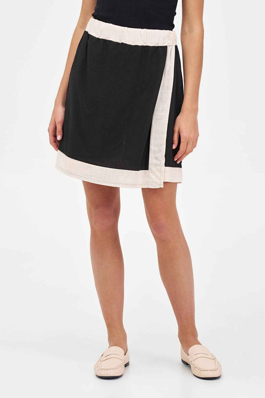 Women's Woven Shorts
