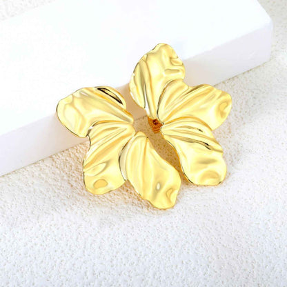 Tri-Blade Radiance Studs