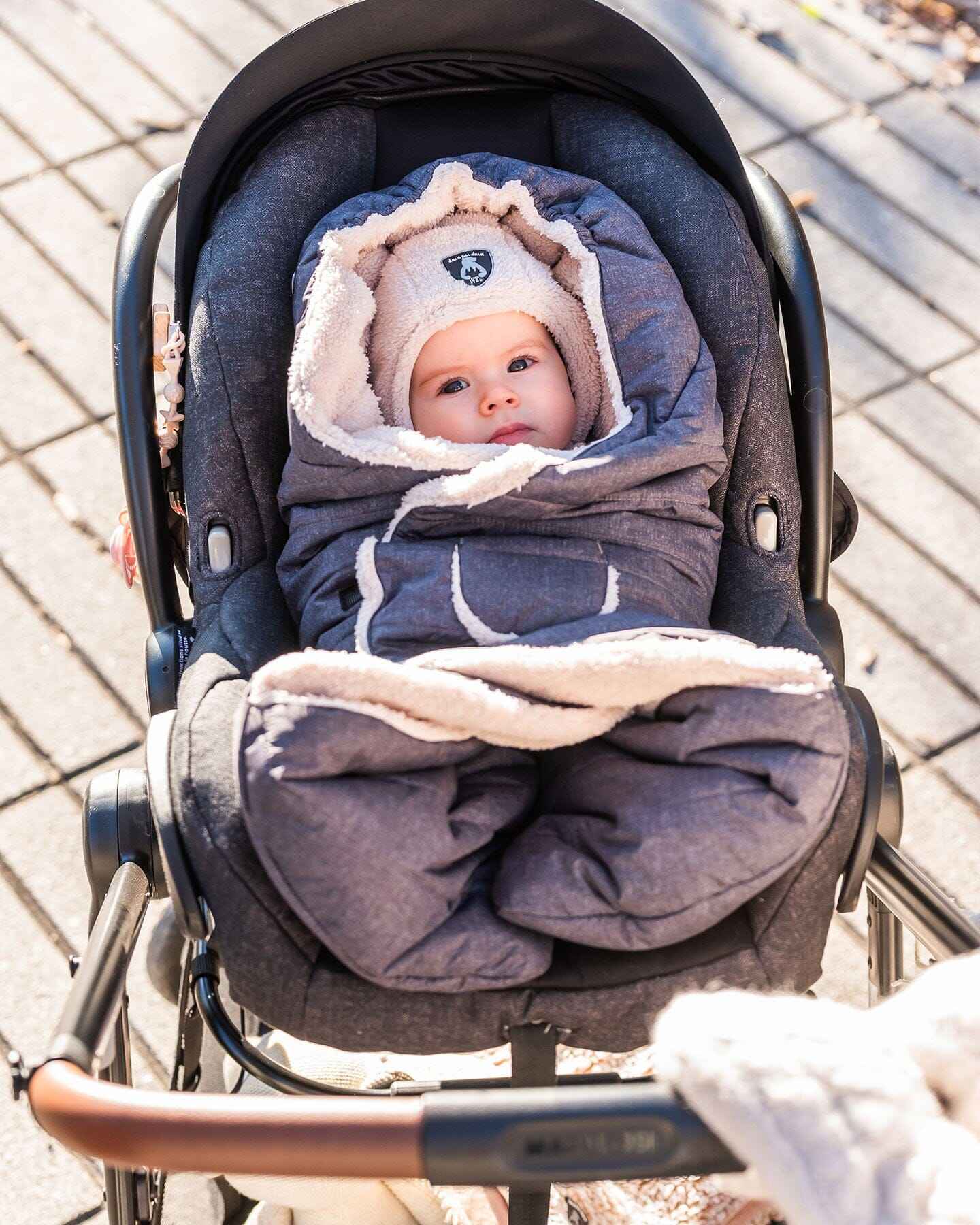 Snuggly Wrap Silver White For Car Seat And Stroller