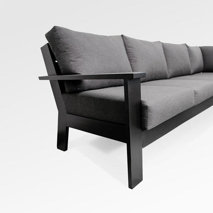 Magnolia Black Aluminum-Sofa mit Sunbrella®-Kissen