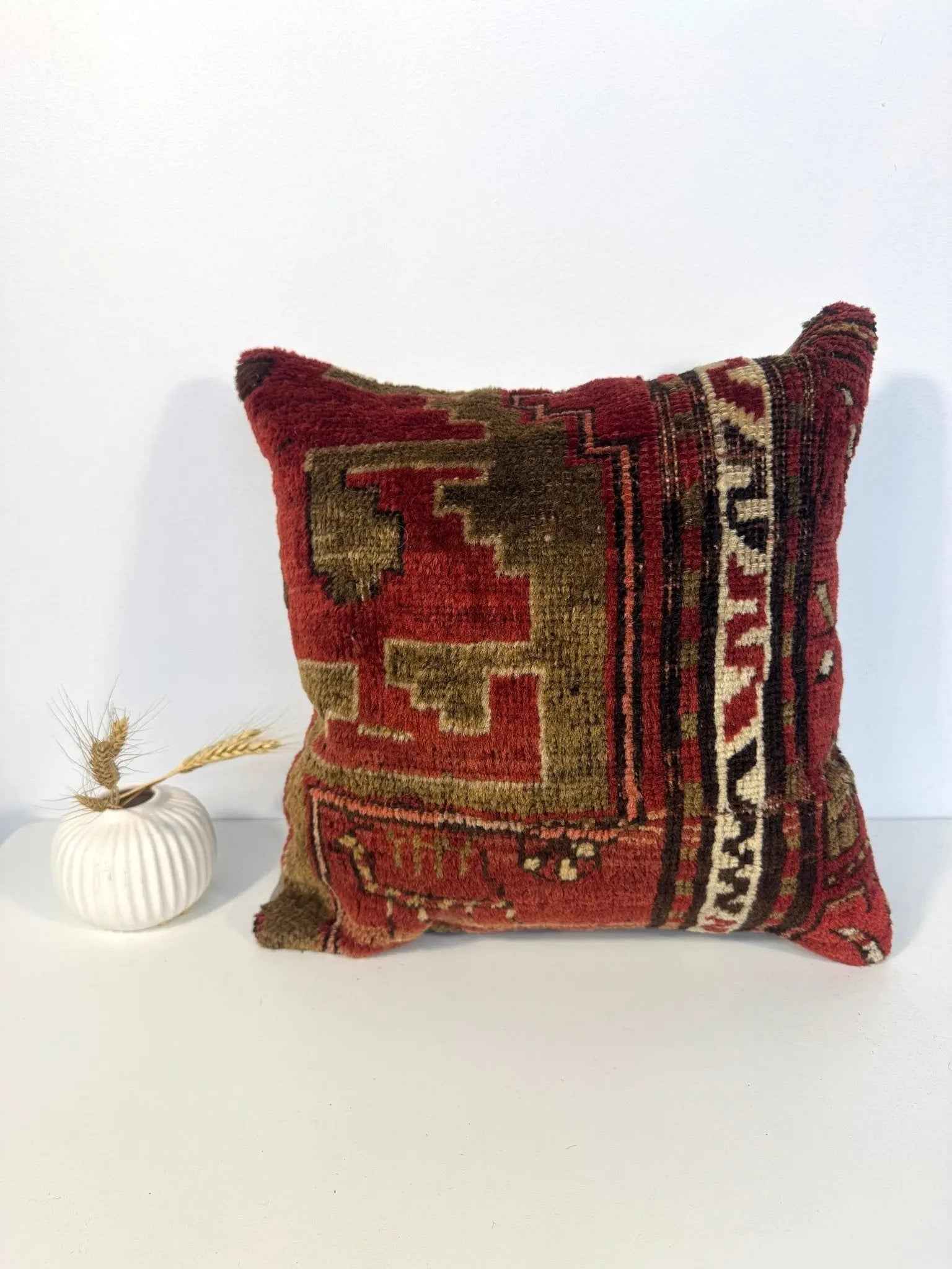 Pillow No. 031 | 16" x 16"