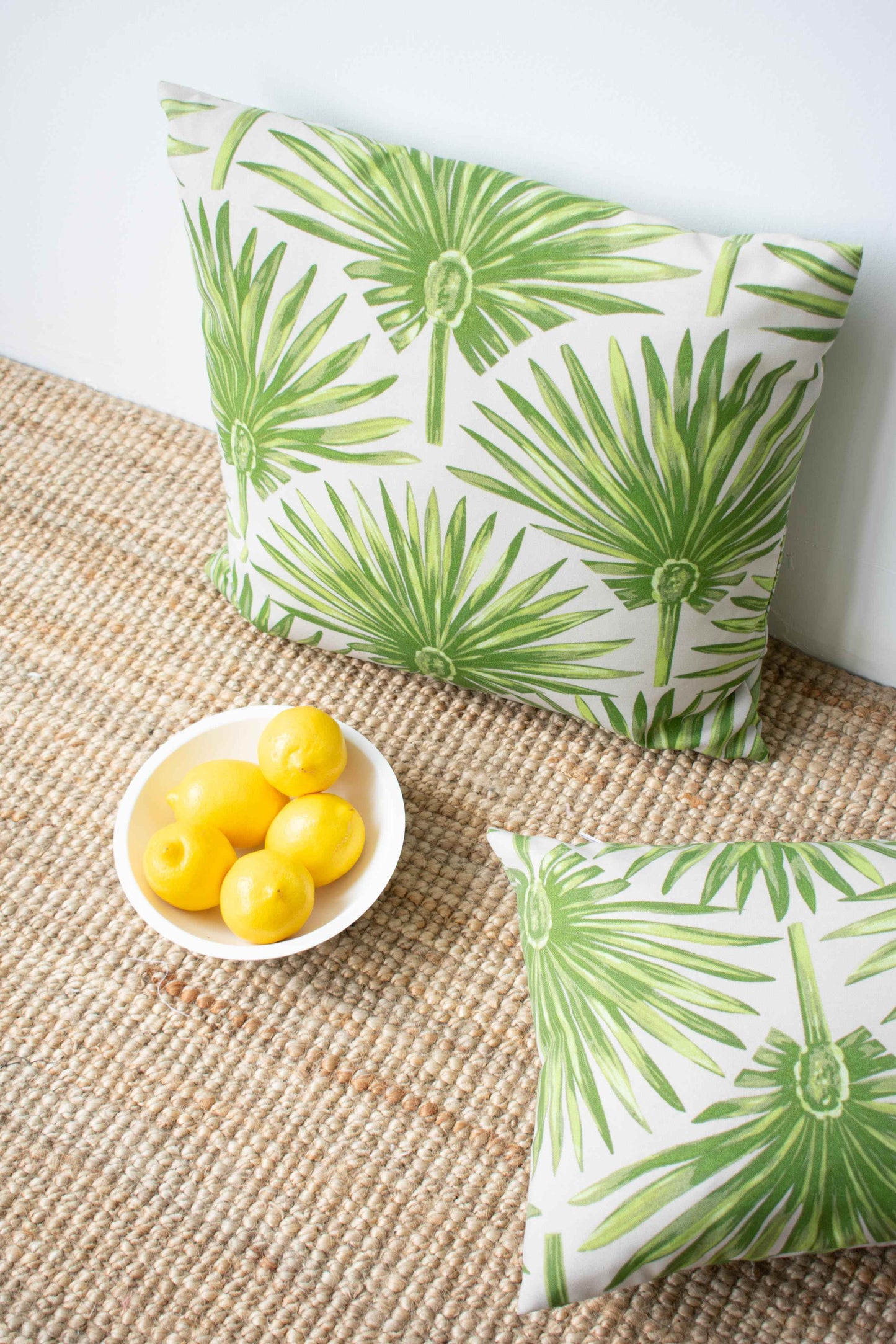 OUTDOOR PILLOW - GREEN PALM LEAF LUMBAR