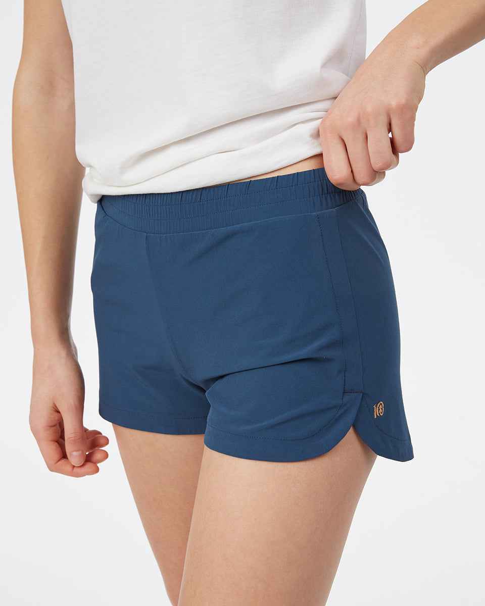 InMotion Short