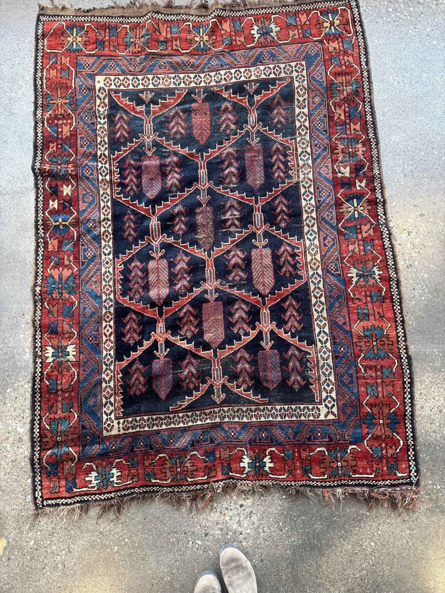 Antique Persian Bakhtiari Rug | 5' x 7’ 4"