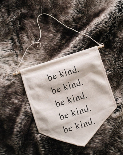 be kind キャンバスバナー