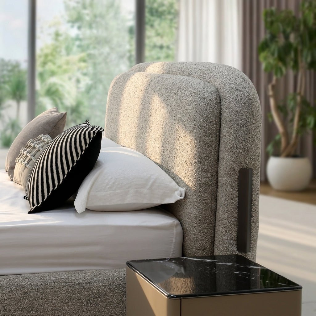 Fort-de-France Kingsize-Bett mit passenden Nachttischen