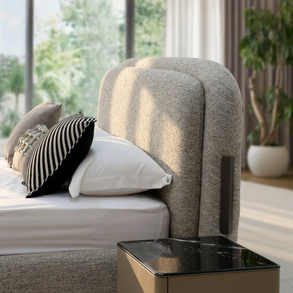 Fort-de-France Kingsize-Bett mit passenden Nachttischen