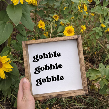 GOBBLE GOBBLE GOBBLE 木製看板