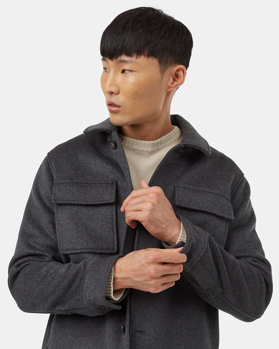 Woll-Hemdjacke mit Knöpfen