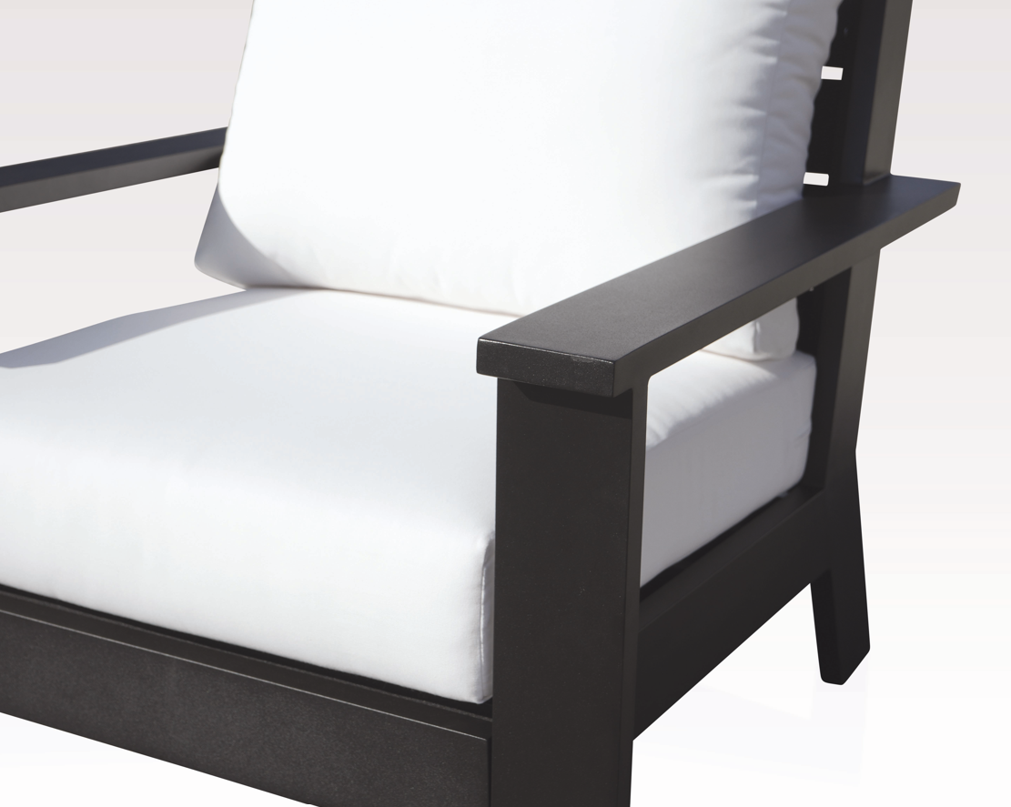 Magnolia Sofa-Set aus schwarzem Aluminium mit Sunbrella®-Kissen