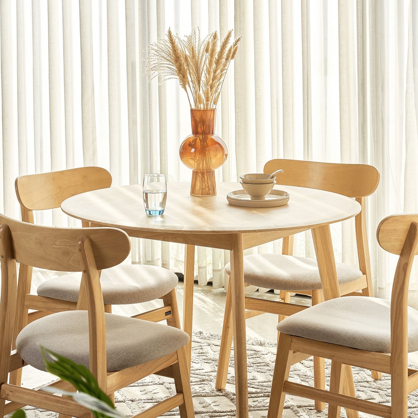 Oslo Round Solid Rubber Wood Dining Table