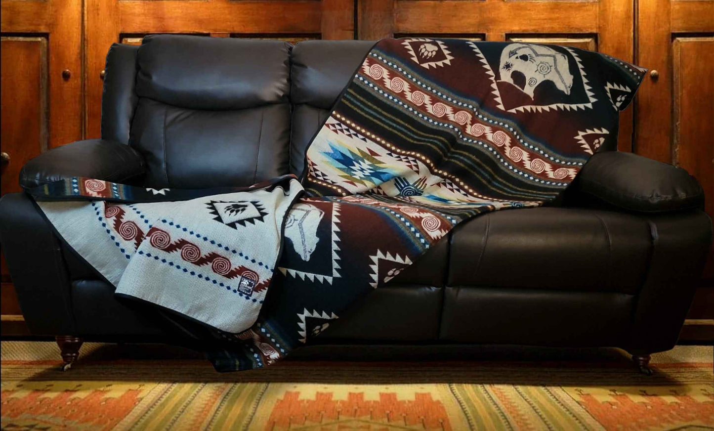 OLDTRIBES™ Bear Cubs Reversible Alpaca Blanket