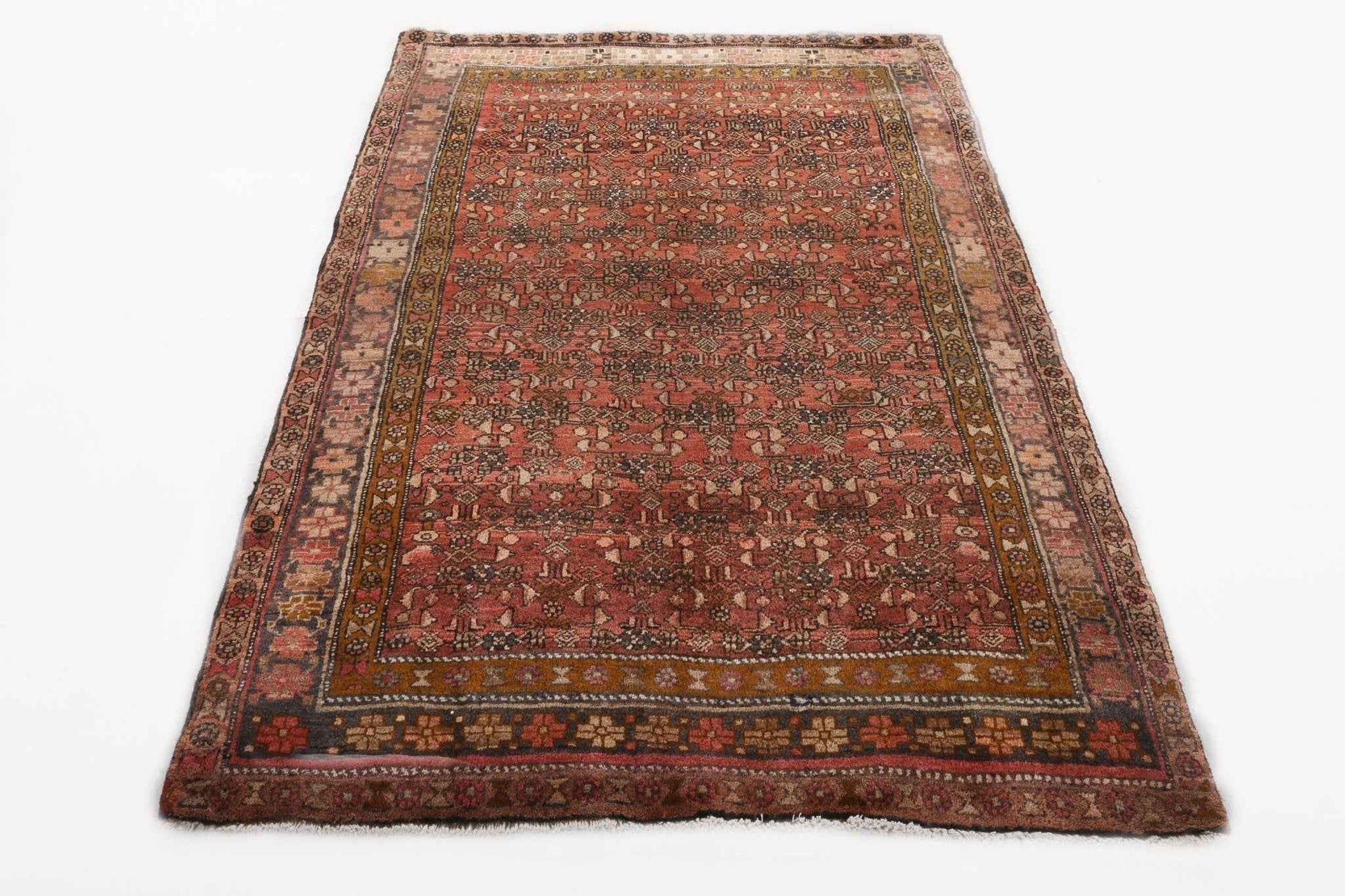 Persian Bidjar Rug | 4' 2" x 5' 9"