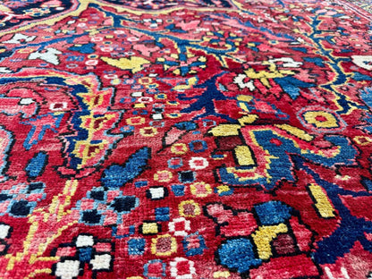 Persian Heriz Rug | 10' x 13' 2"