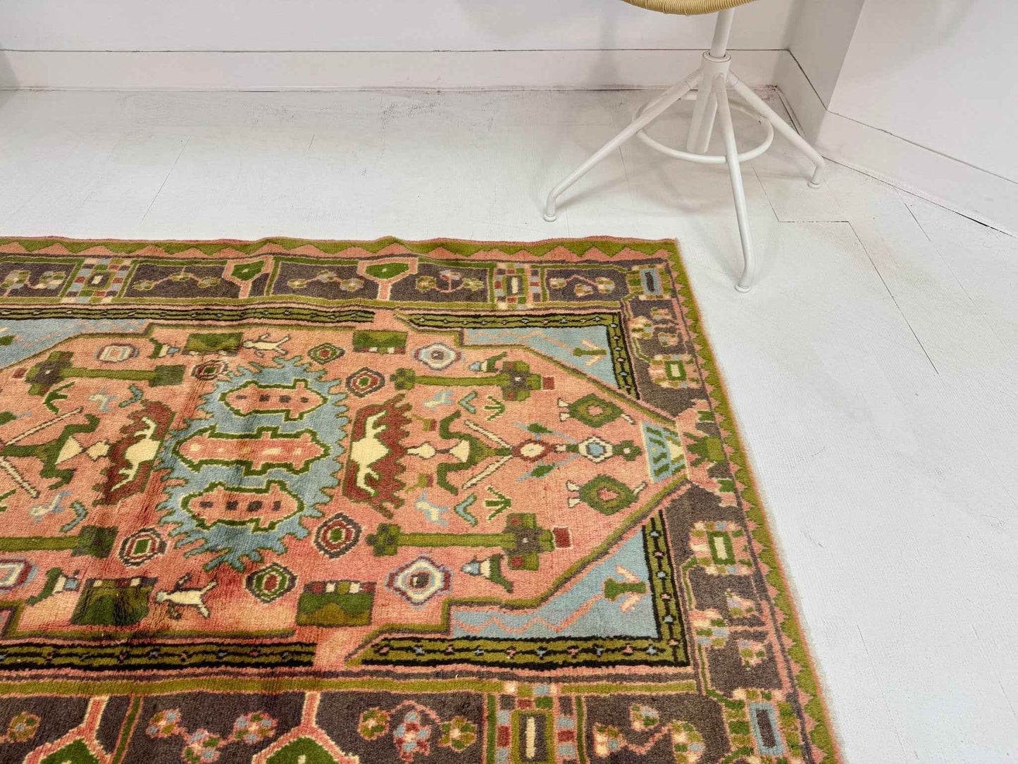 Persian Jozan Rug | 3' 7” x 4' 11"