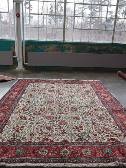 Persian Tabriz Rug | 9' 10" x 12' 10"