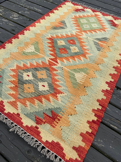 Kleiner afghanischer Kelim | 2' x 3'
