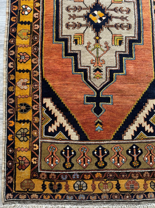 Türkischer Yahyali Teppich | 3' 3" x 6' 3"